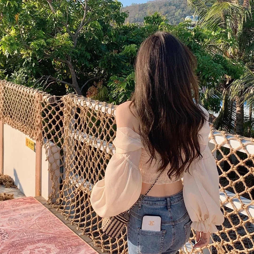 撞彩发达 海报